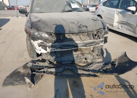 2021 Toyota Camry Se z USA, uszkodzony, nr VIN 4T1G11AK2MU534998